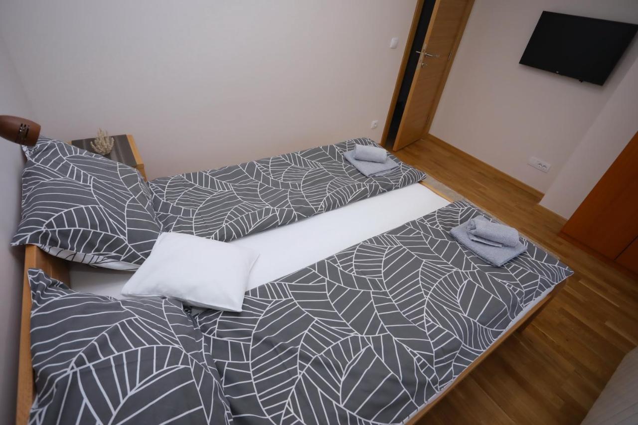 Mipet Apartmani Ζλάτιμπορ Εξωτερικό φωτογραφία