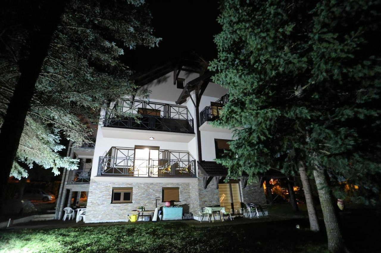 Mipet Apartmani Ζλάτιμπορ Εξωτερικό φωτογραφία