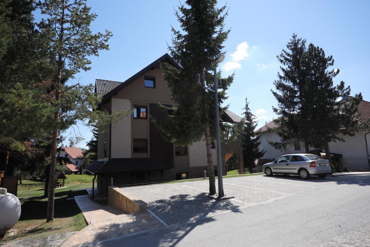 Mipet Apartmani Ζλάτιμπορ Εξωτερικό φωτογραφία