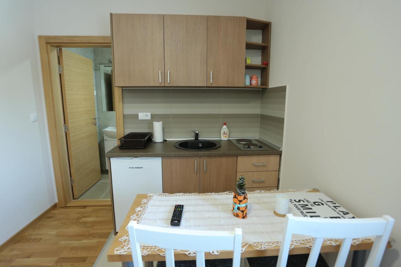 Mipet Apartmani Ζλάτιμπορ Εξωτερικό φωτογραφία